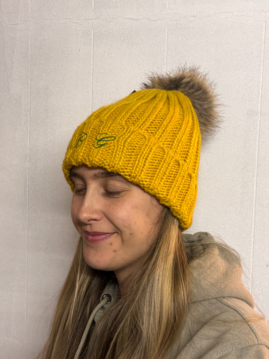 Bg bobble hat